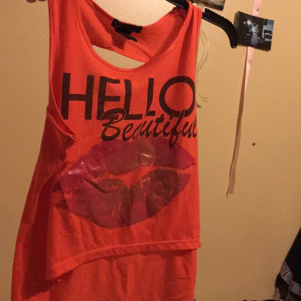 “Hello Beautiful 💋” shirt